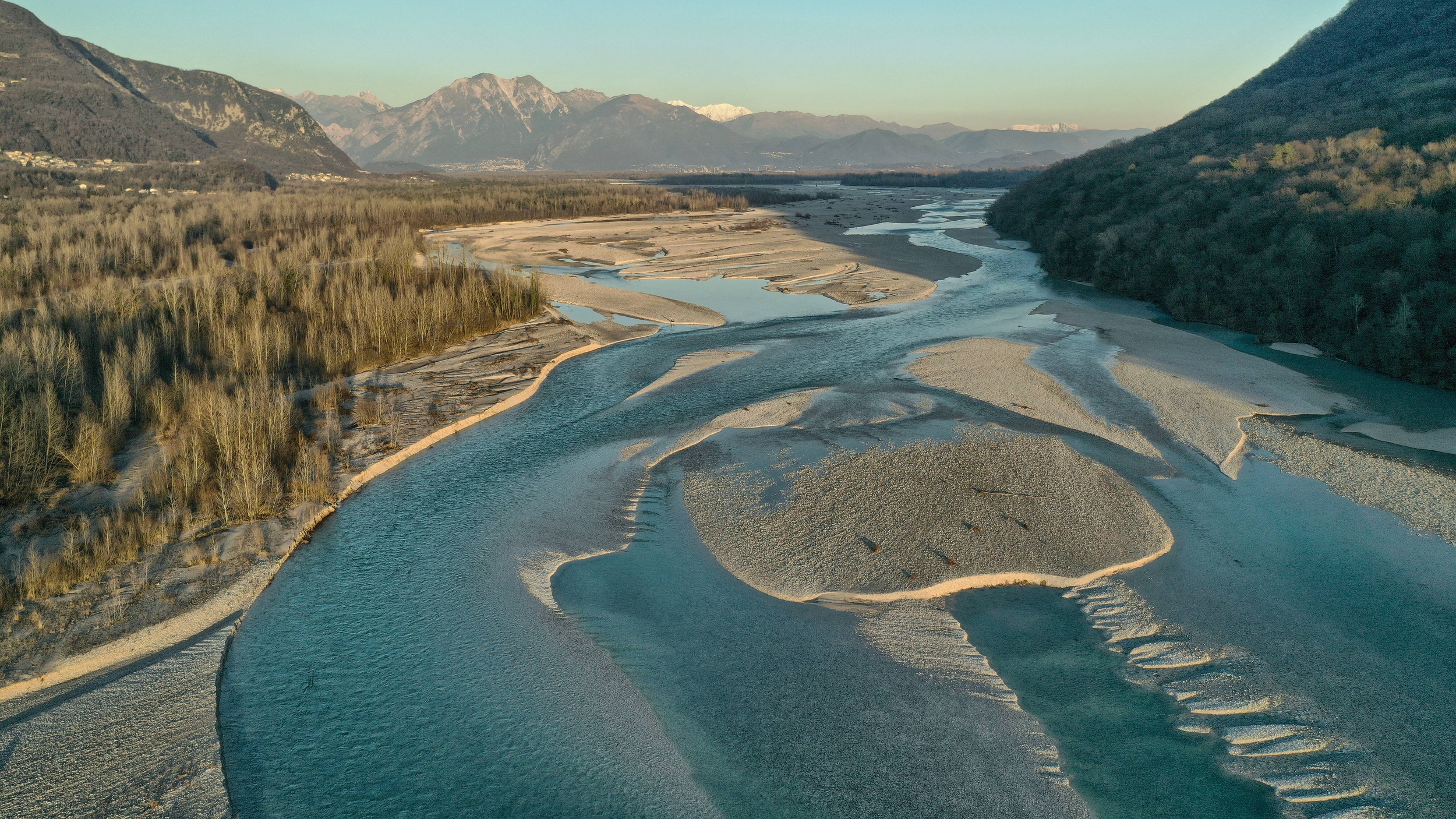 Fiume Tagliamento nei pressi del Monte di Ragogna - immagine di Ivo Pecile